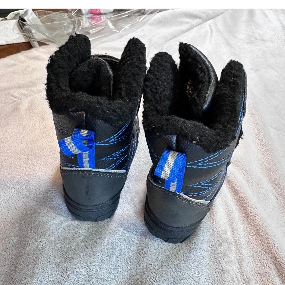 Totes Taylor Black Toddler Snow Boots Faux Fur Lined Size 6 Med Blue Accents